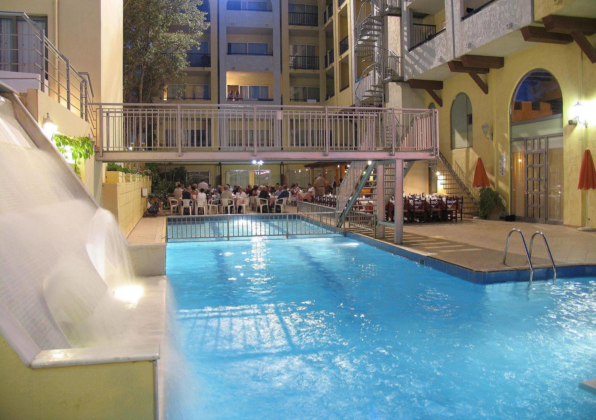 Icarus Suites & Apartments By "Lefkoniko" Rethimnon Buitenkant foto