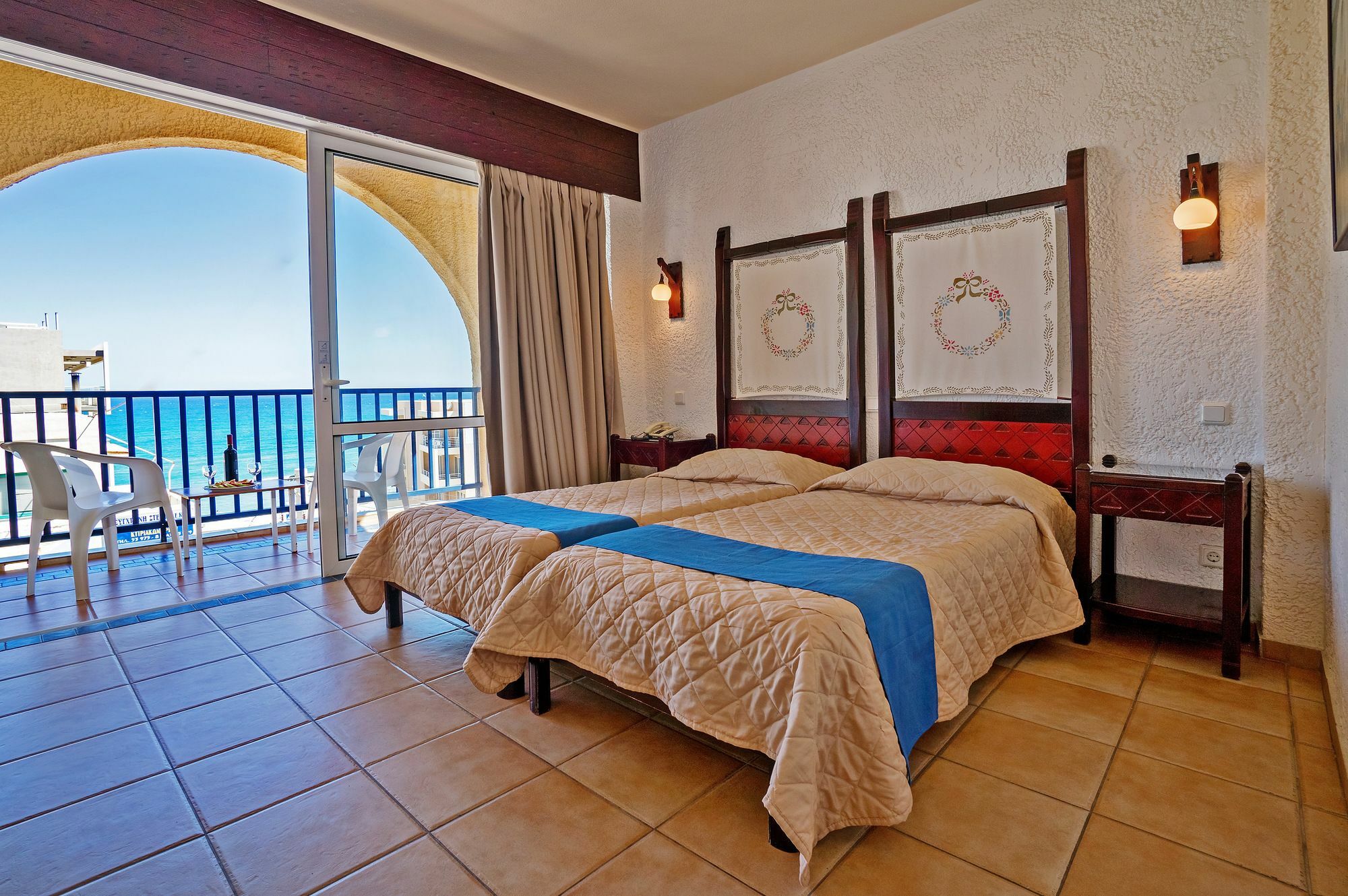 Icarus Suites & Apartments By "Lefkoniko" Rethimnon Buitenkant foto