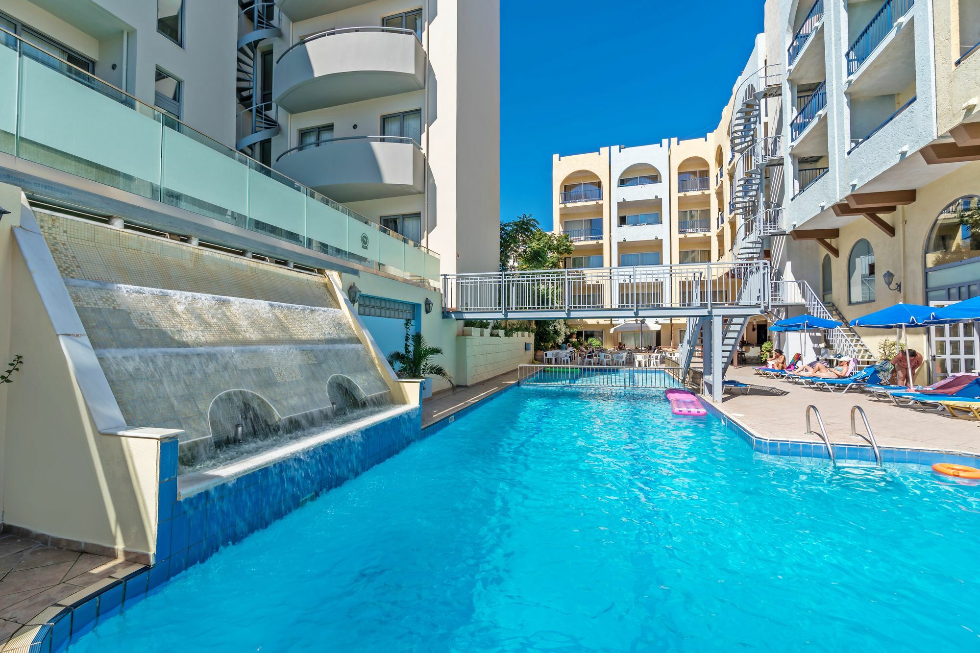 Icarus Suites & Apartments By "Lefkoniko" Rethimnon Buitenkant foto